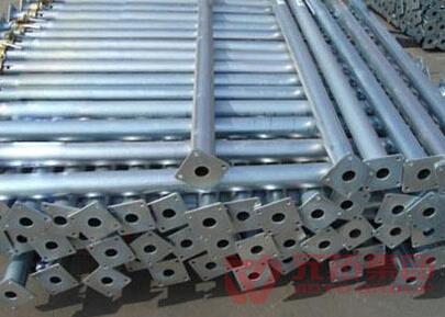 新型建筑模板支撐穩(wěn)定性好